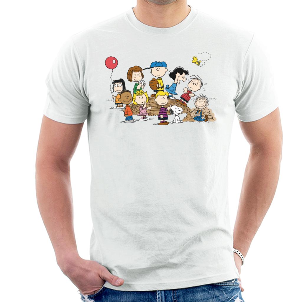 Peanuts Baseball Group (No Approval) Men's T-Shirt product image 1